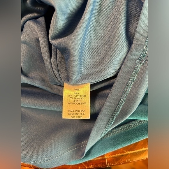 Alexia Admore -XS dress - Picture 3 of 8